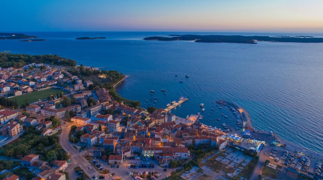 Villetta Phasiana Fažana Exteriör bild